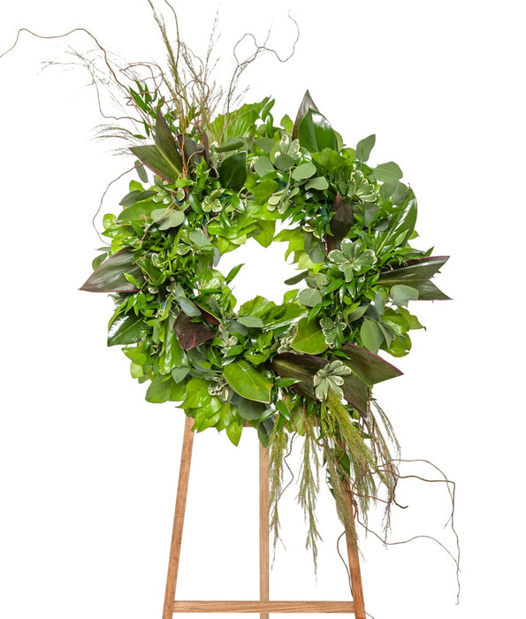 Round Greenery Easel Spray